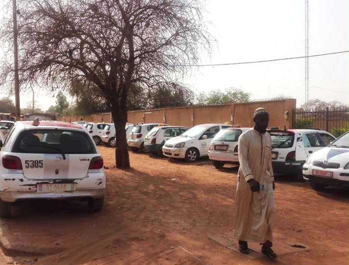Au Niger, la ville de Niamey veut rationaliser les moyens de transport traditionnels